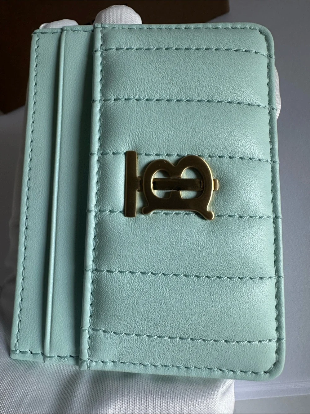 NWT Burberry Lola Cool Mint Quilted Leather TB Card Case Full Set